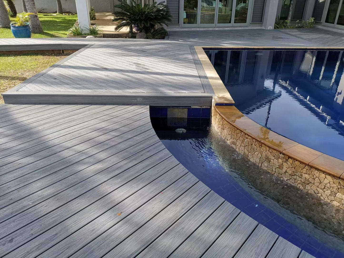 Set de Inicio para Decking – Clips Metálicos + Pijas (50 piezas)