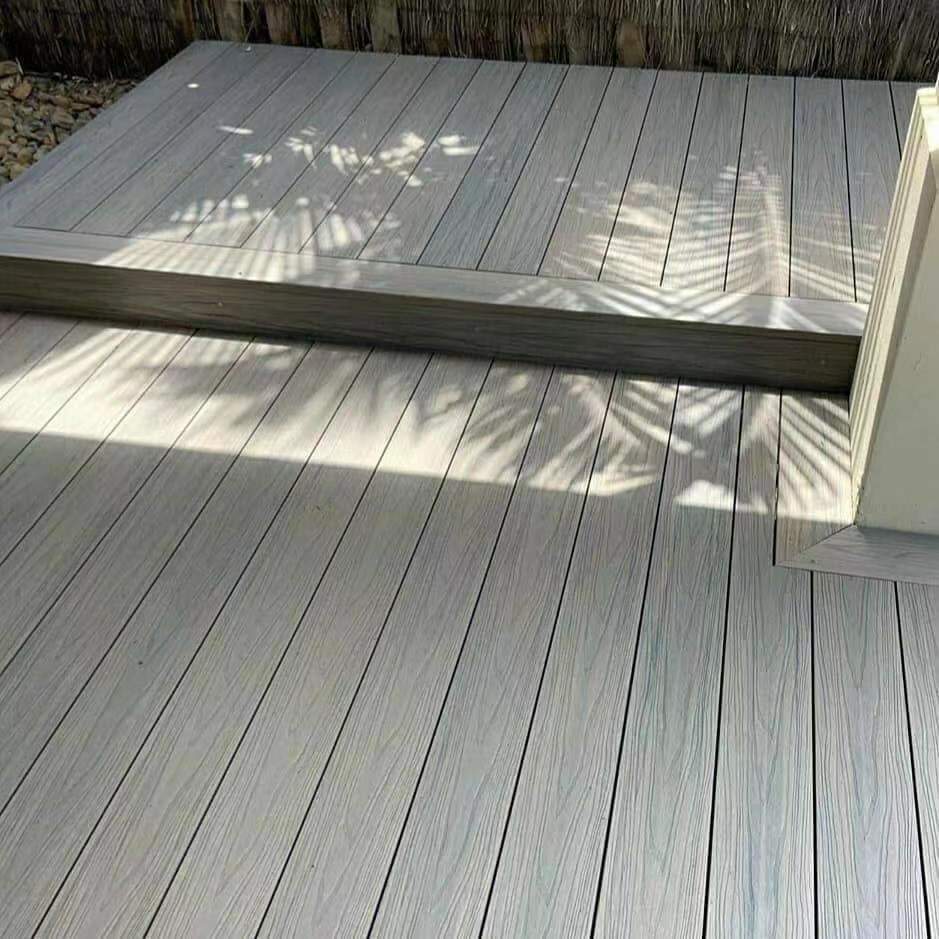 Set de Inicio para Decking – Clips Metálicos + Pijas (50 piezas)